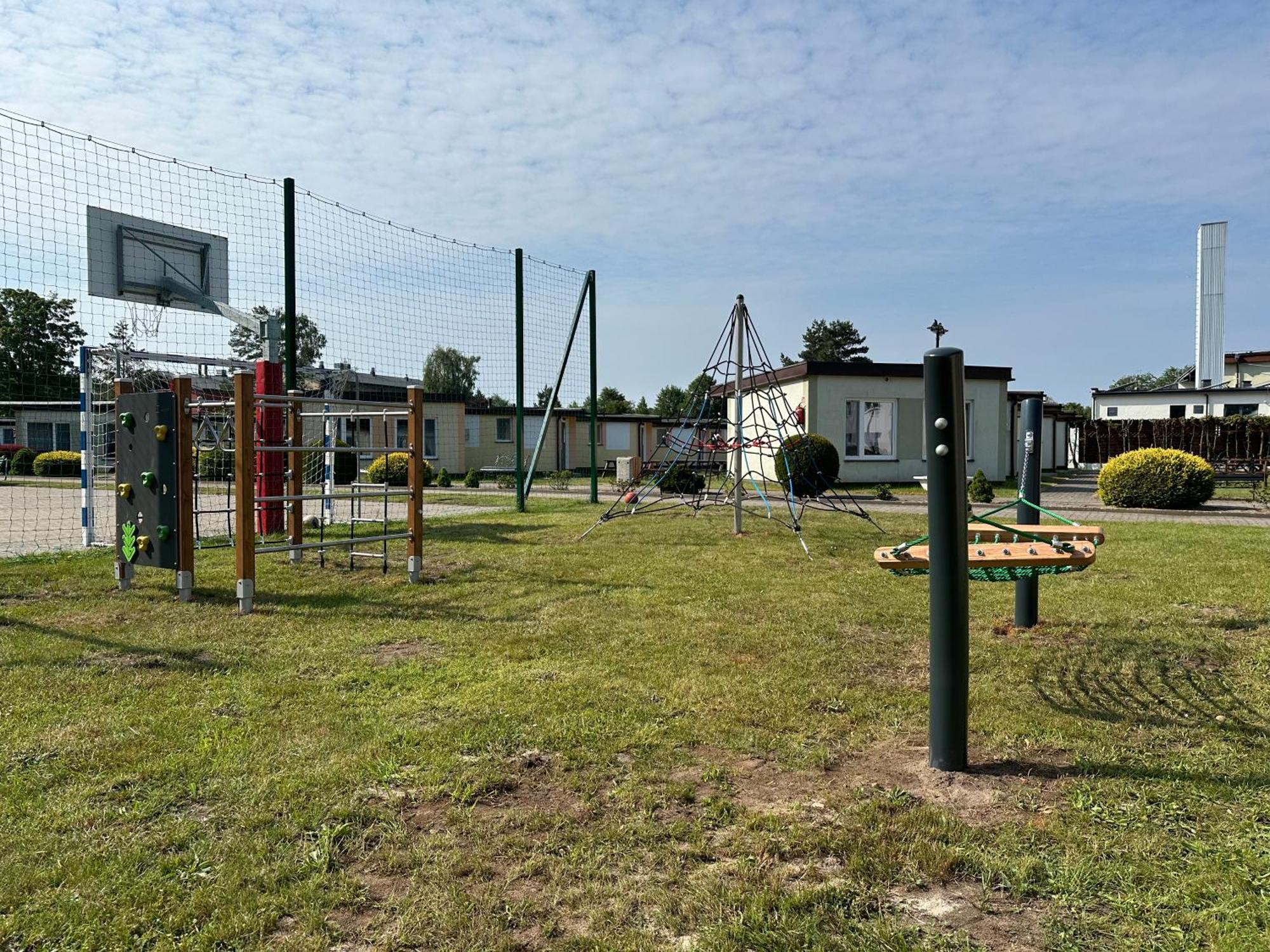 Ow Jaroszowiec Łazy Екстериор снимка